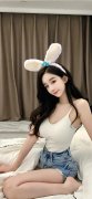 照顾的一把生果刀朝女友的头部、身上乱捅